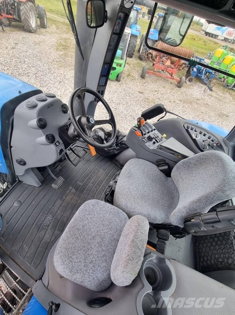 New Holland T 8040 Ciągniki rolnicze