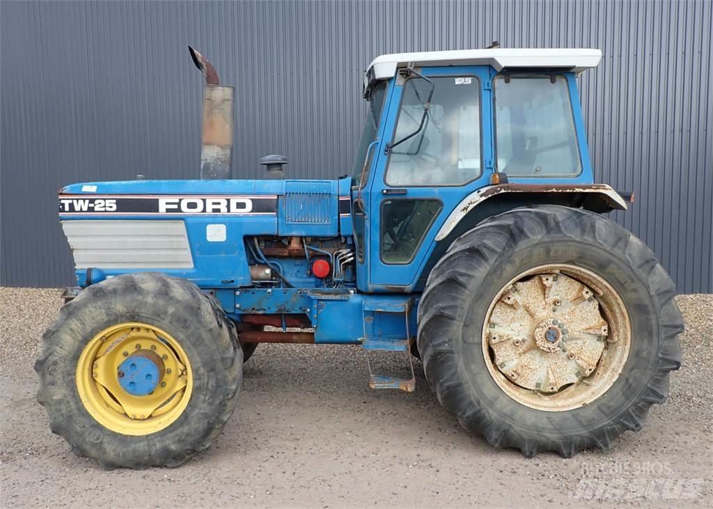 Ford TW25 Ciągniki rolnicze
