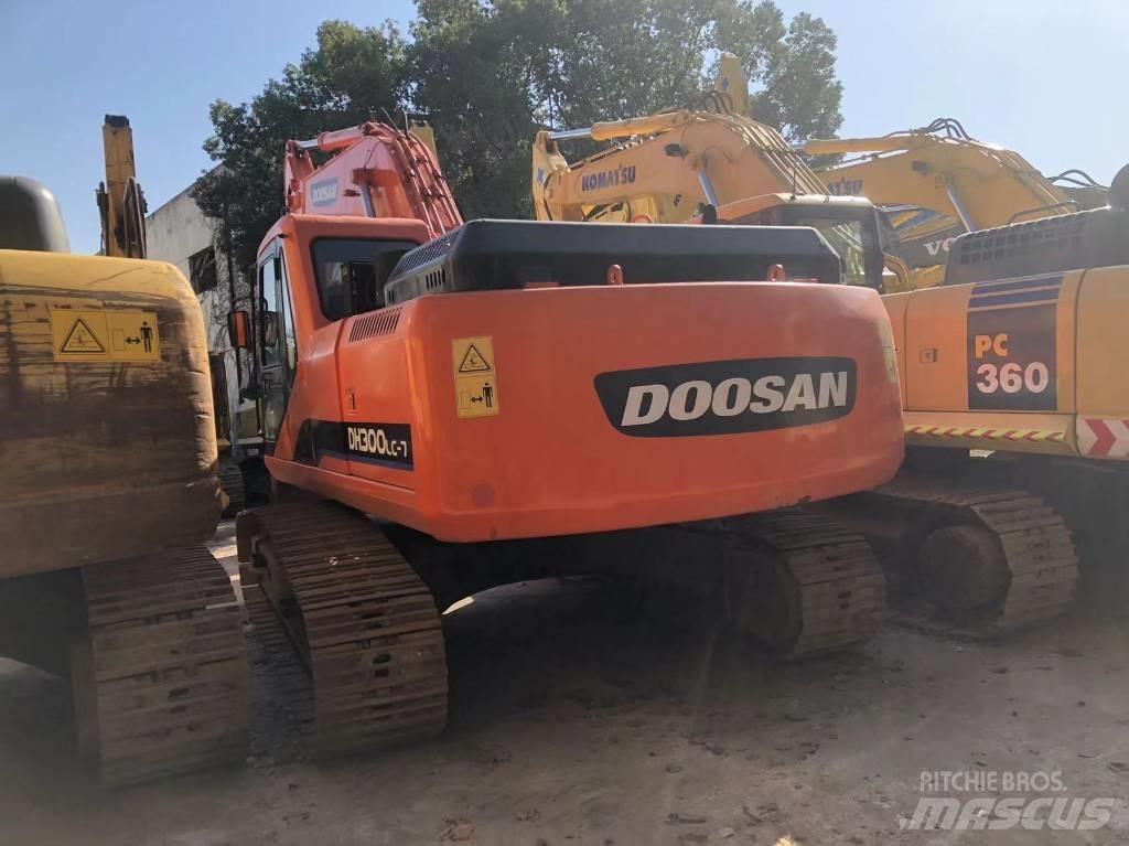 Doosan 225 LC Koparki gąsienicowe