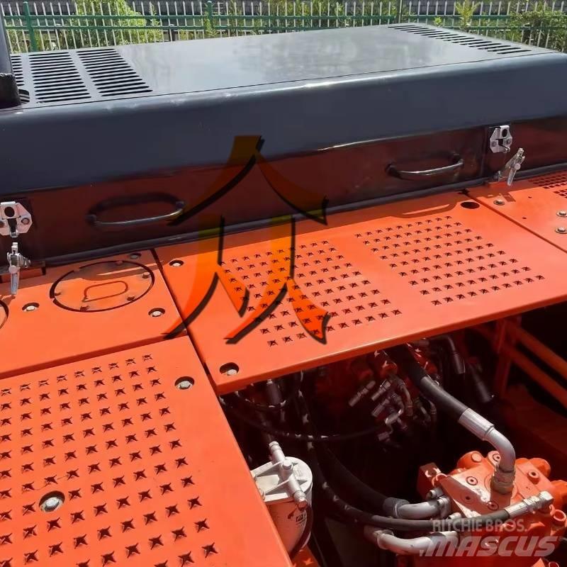 Doosan DH300 Koparki gąsienicowe