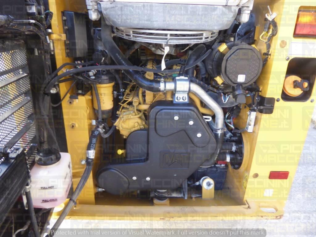 CAT 226D3 Ładowarki burtowe