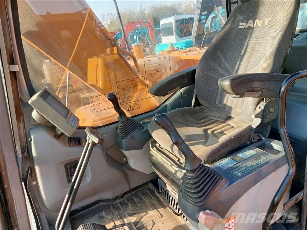 Sany SY135C Koparki gąsienicowe