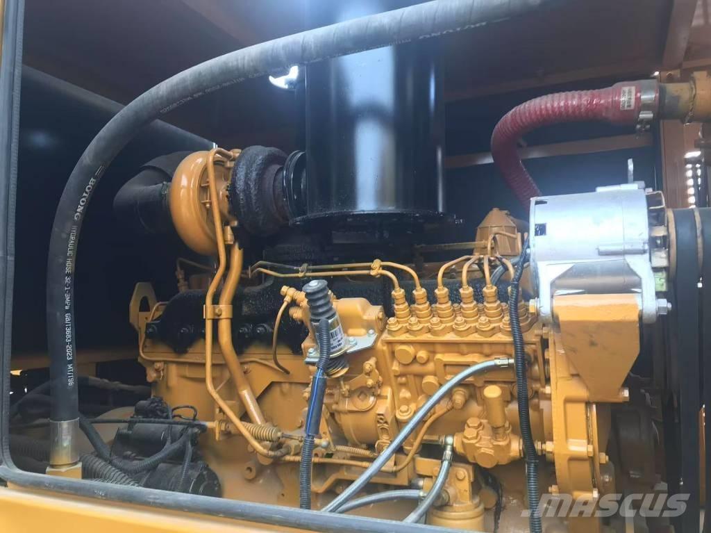 CAT 140k Równiarki