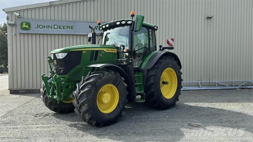 John Deere 6R215 Ciągniki rolnicze