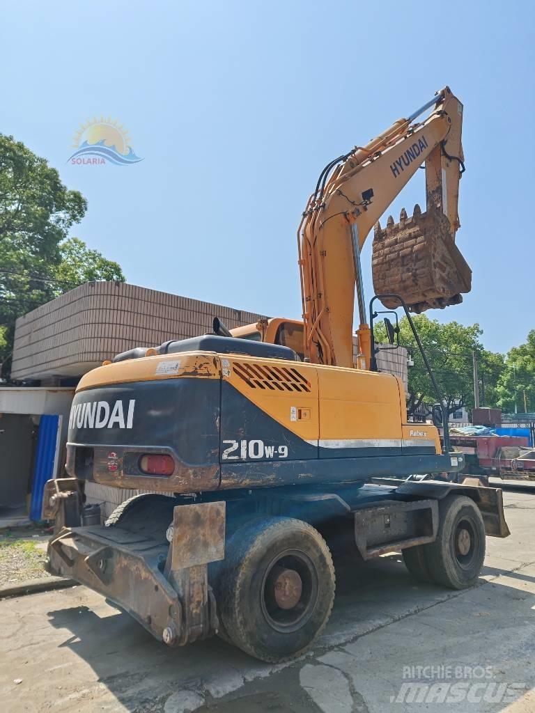 Hyundai R210W-9 Koparki kołowe