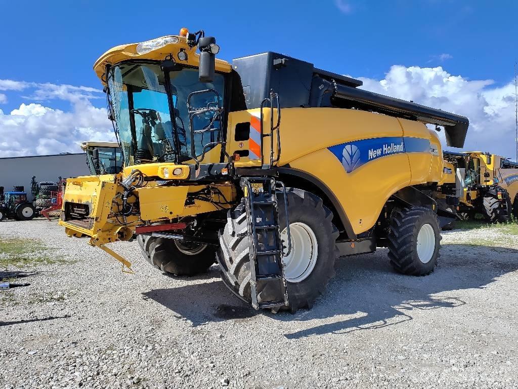 New Holland CX 8090 Kombajny zbożowe