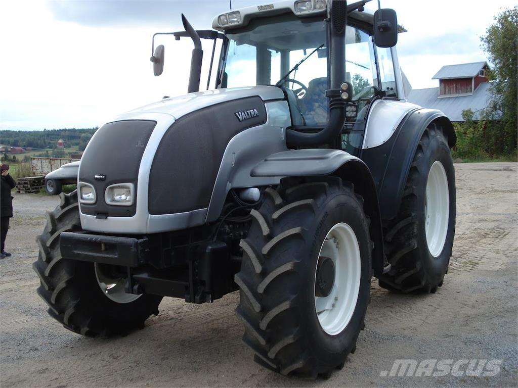 Valtra M150-4 Ciągniki rolnicze