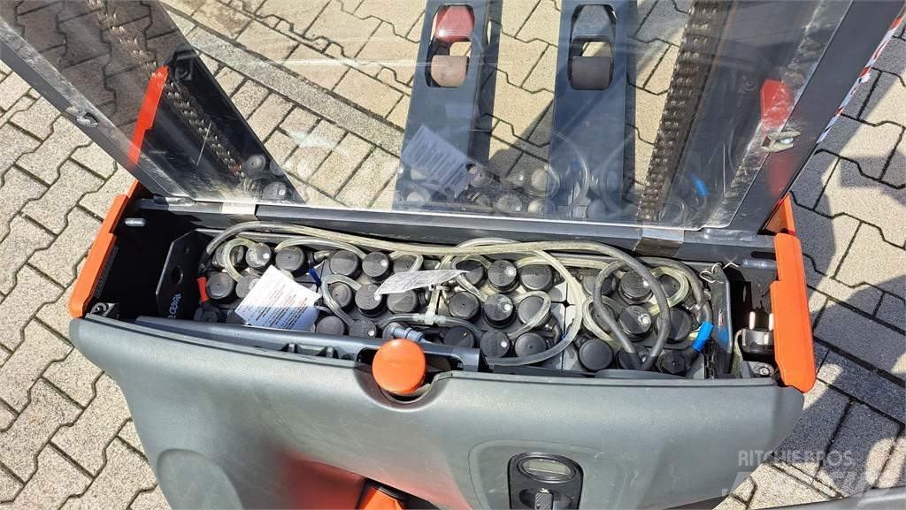 Linde L12- BR1172 Wózki widłowe unoszące z dyszlem