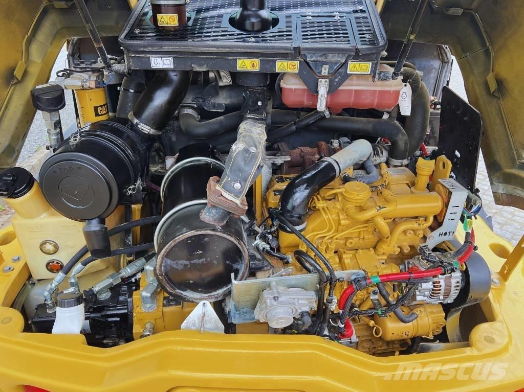 CAT 906 M    2016 Ładowarki kołowe