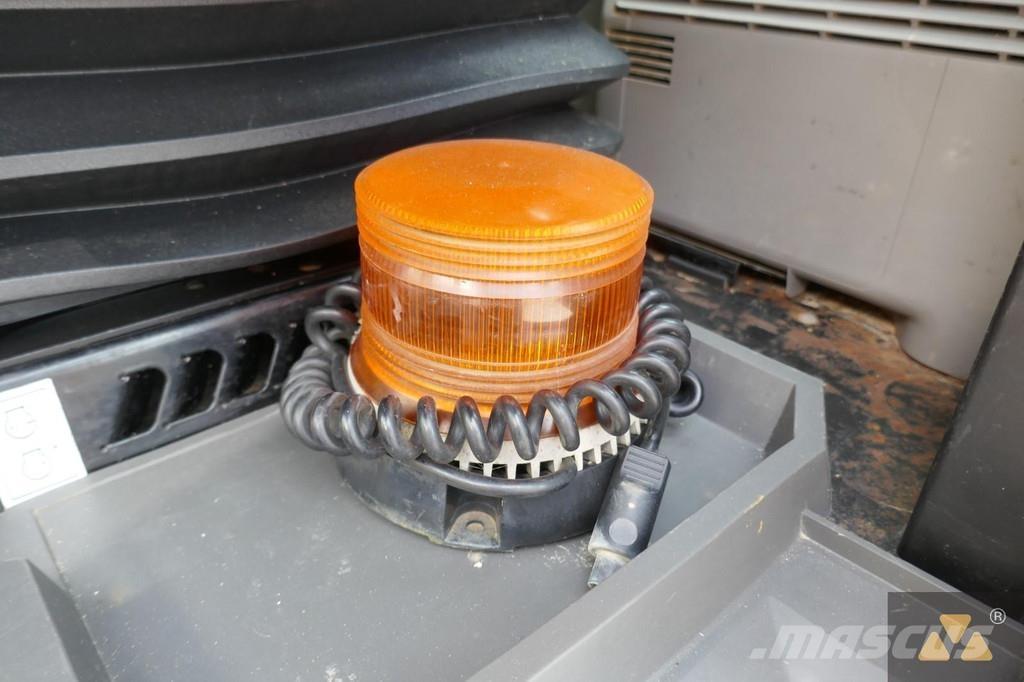 CAT 320 Koparki gąsienicowe