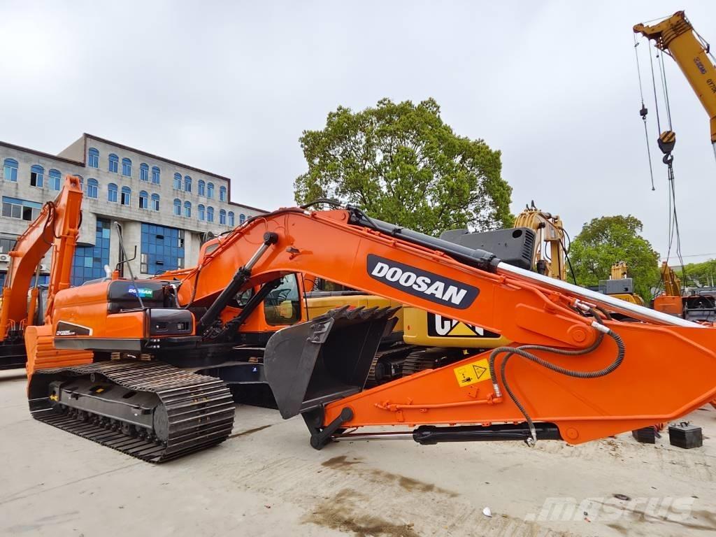 Doosan DX 225 LC Koparki gąsienicowe