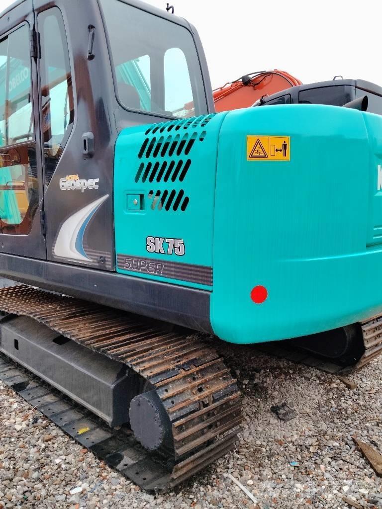 Kobelco SK 75 Koparki gąsienicowe