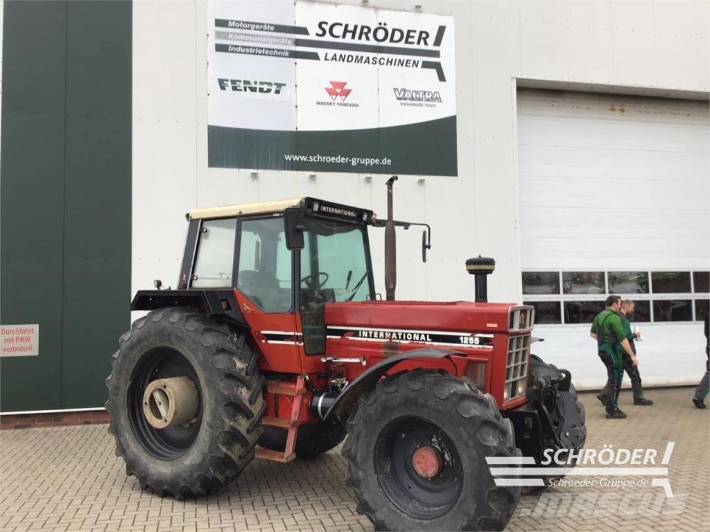 Case IH 1255 Ciągniki rolnicze