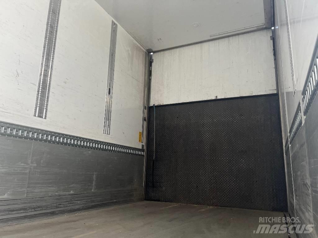 Scania R540B6X2*4NB Samochody ciężarowe ze skrzynią zamkniętą