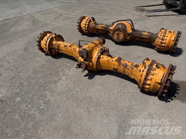 CASE 821 E AXLES Mosty, wały i osie