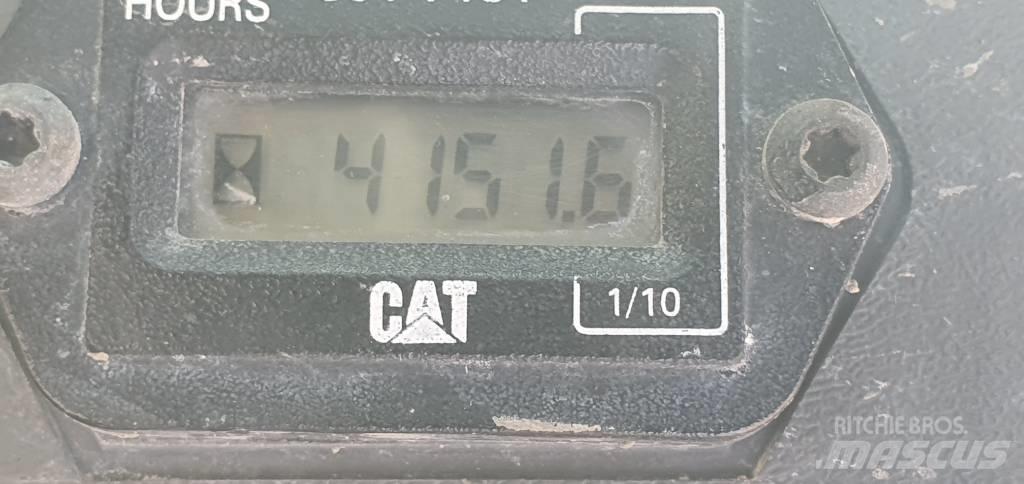 CAT 247 B 3 Ładowarki burtowe