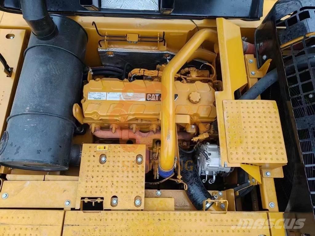 CAT 330 D2 Koparki gąsienicowe