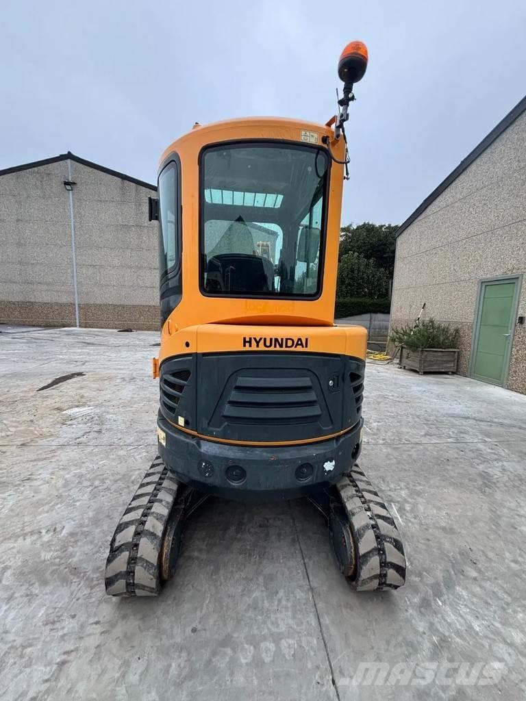 Hyundai R25Z Minikoparki