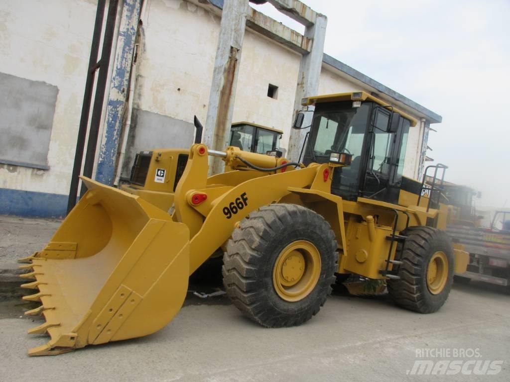 CAT 966 F Ładowarki kołowe