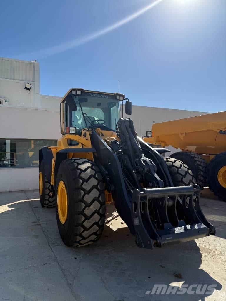 Volvo L 120 F Ładowarki kołowe