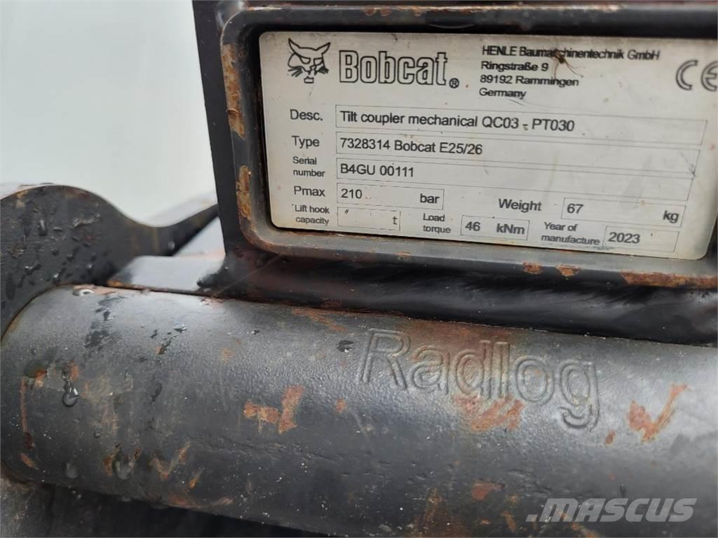 Bobcat E27 Minikoparki