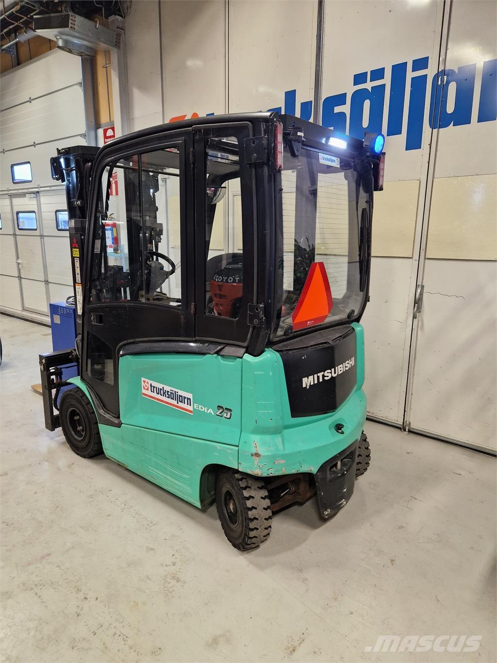 Mitsubishi FB25CN Wózki elektryczne