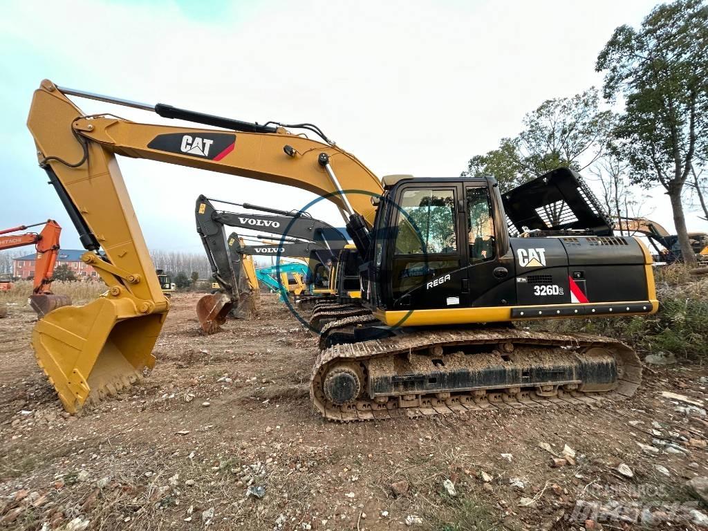CAT 326D Koparki gąsienicowe