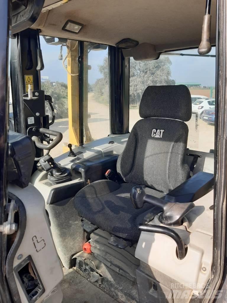 CAT D6N LGP Spycharki gąsienicowe