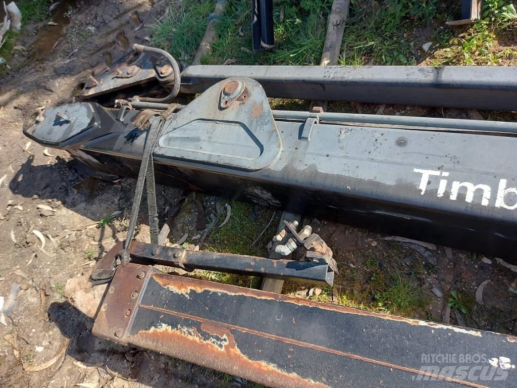 Loglift 210 Żurawie do forwarderów