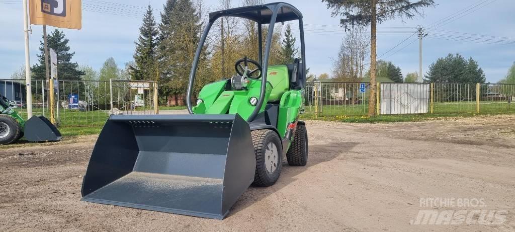 Avant 225 Ładowarki wielofunkcyjne