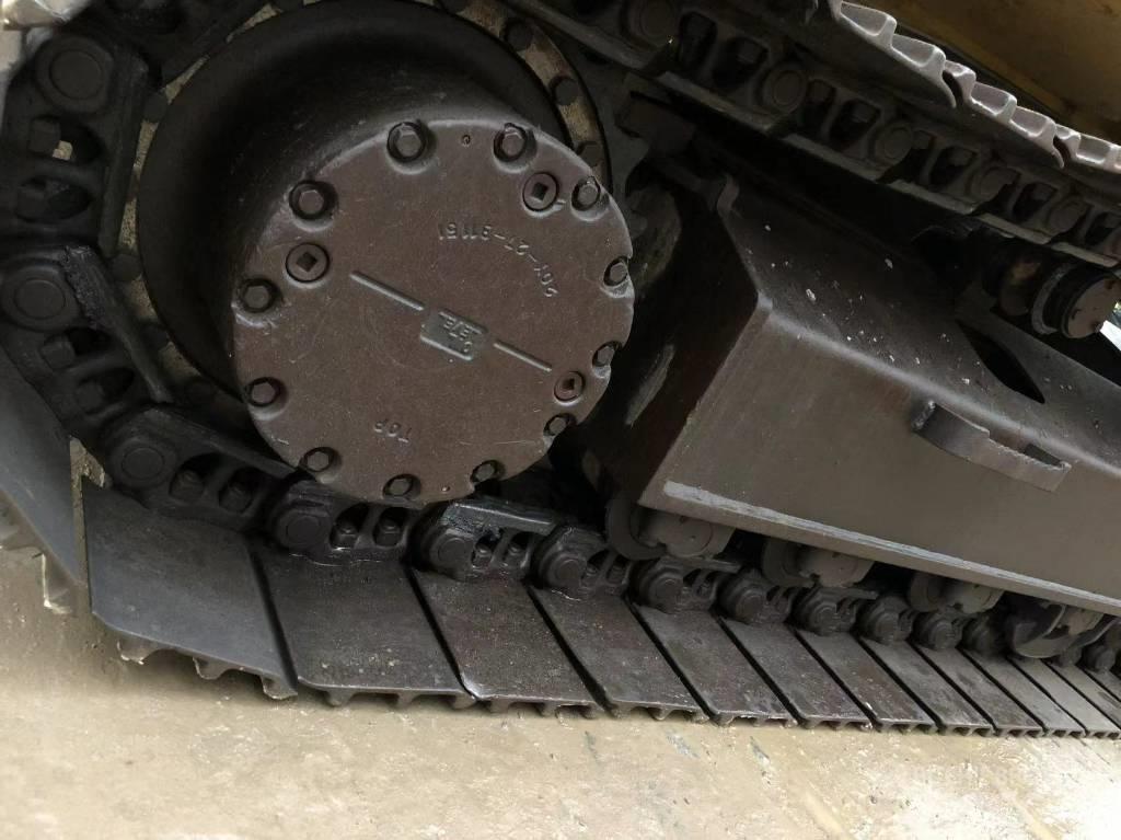 Komatsu 200-7 Koparki gąsienicowe