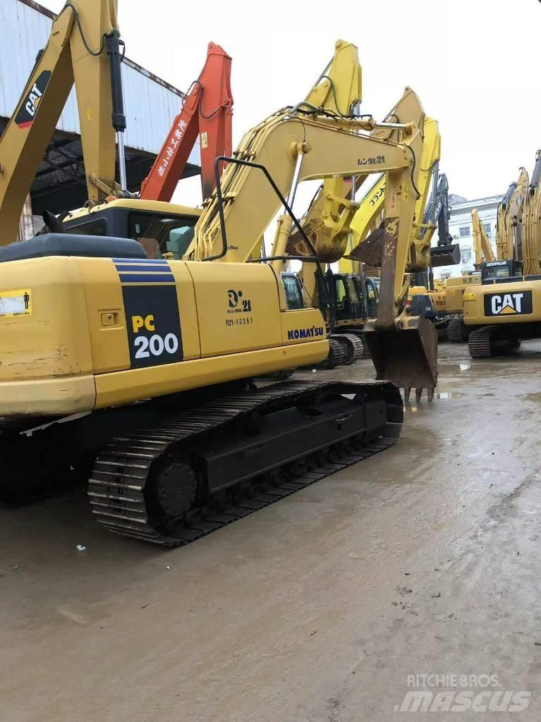 Komatsu 200-7 Koparki gąsienicowe