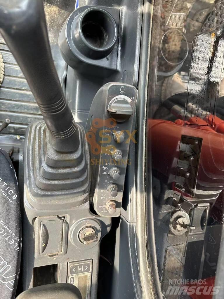 Hitachi EX 200 Koparki gąsienicowe
