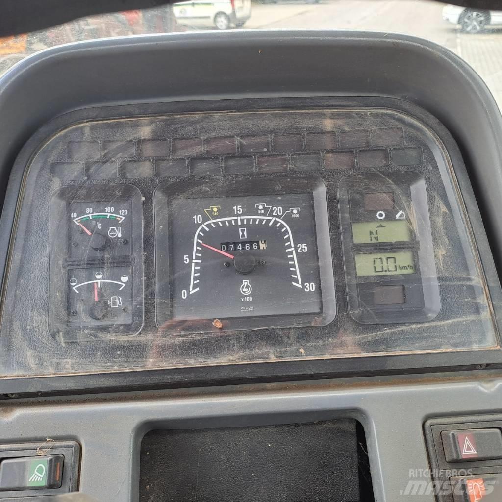 New Holland TS 110 Ciągniki rolnicze