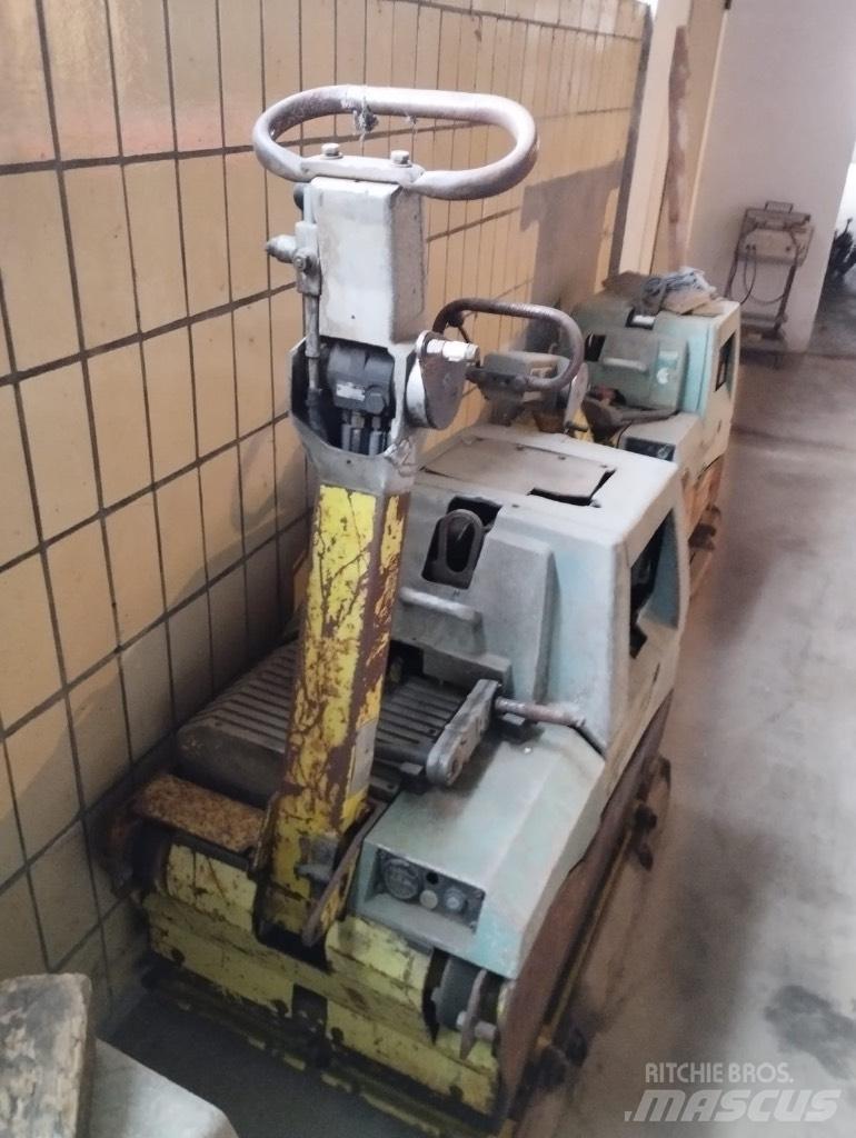 Ammann AVH 8020 Ubijaki wibracyjne
