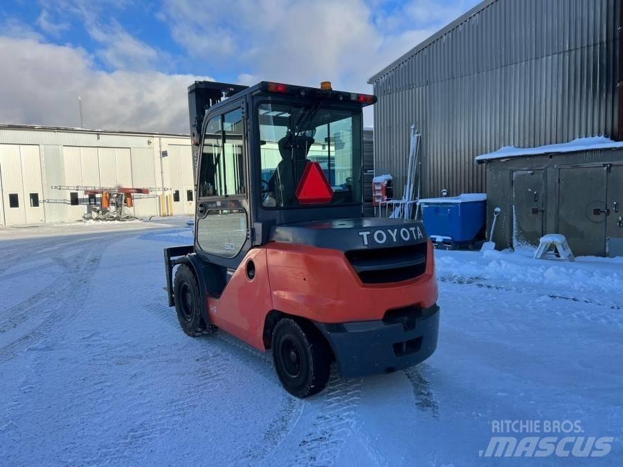 Toyota 40-8FD50N Wózki Diesla