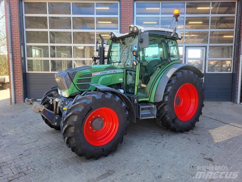 Fendt 211 Vario TMS Ciągniki rolnicze