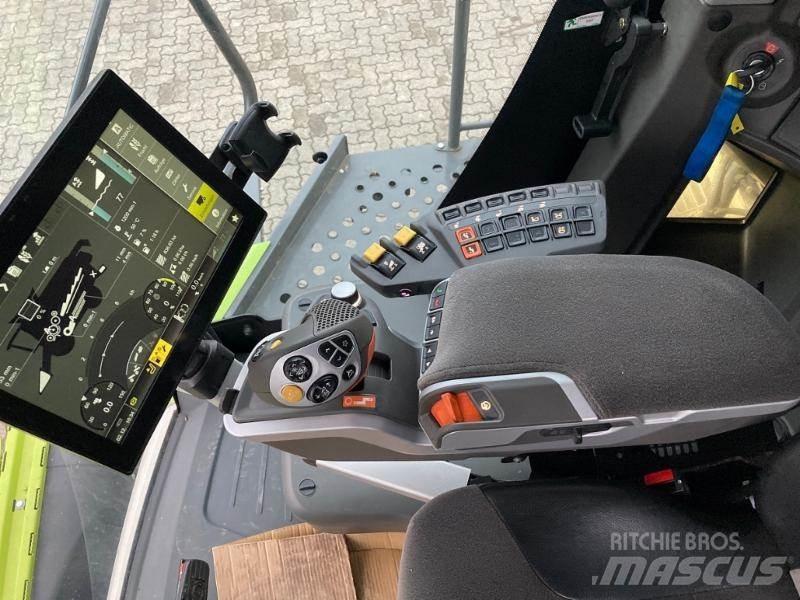 CLAAS LEXION 5400 Kombajny zbożowe