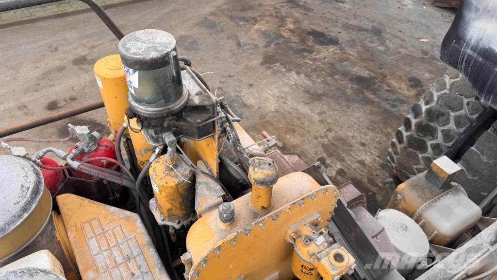 CAT 775 D Wozidła sztywnoramowe