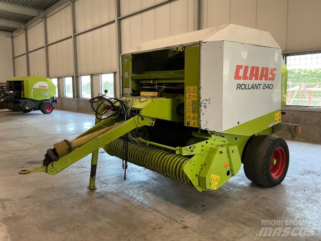 CLAAS Rollant 240 Prasy zwijające