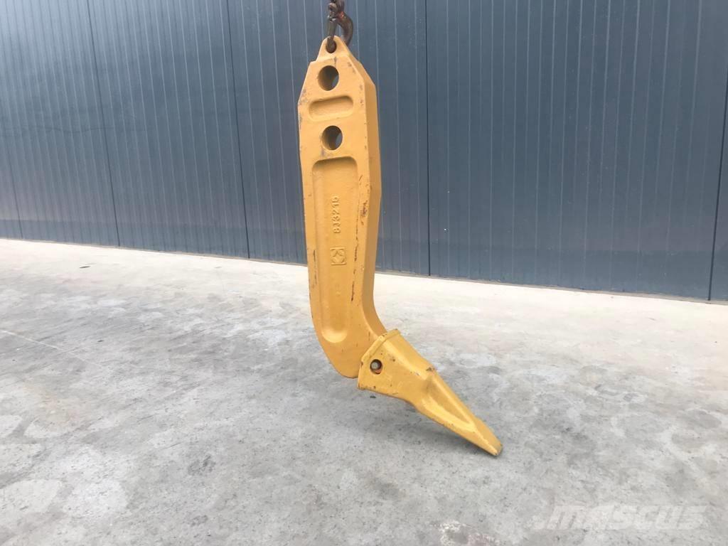 Komatsu D65 Shank Spulchniarki