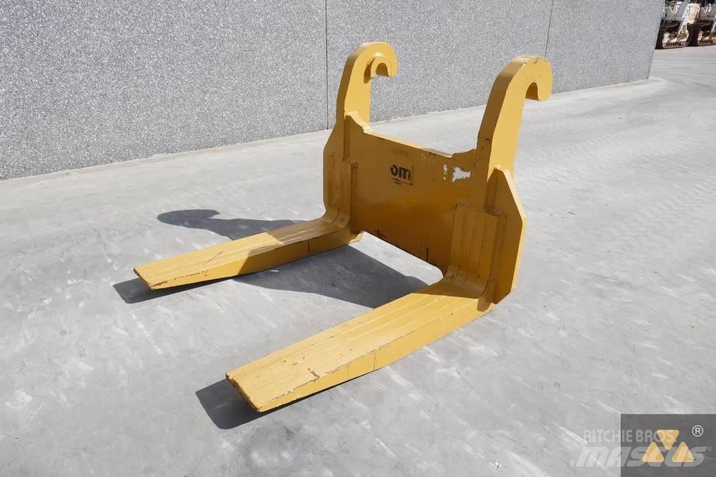 OM Forks Cat 980H Transport - Inne