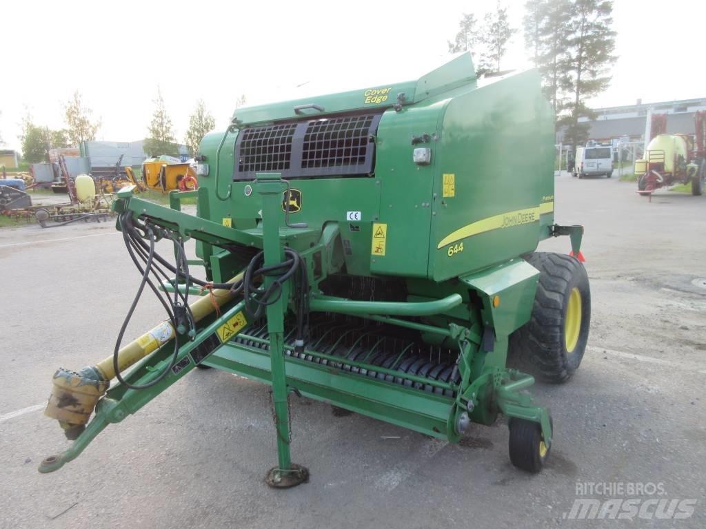 John Deere 644 Prasy zwijające