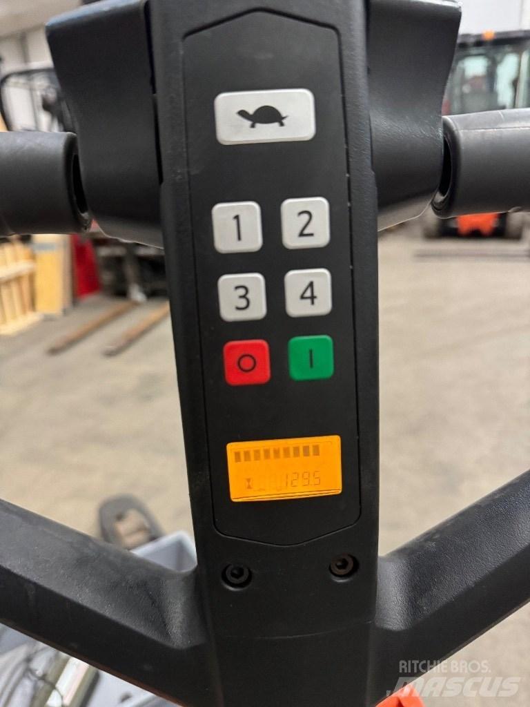 Toyota LHE130 Wózki widłowe unoszące