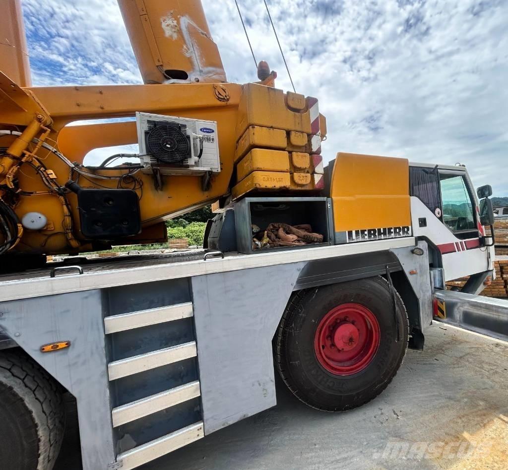 Liebherr LTM 1055 Żurawie szosowo-terenowe