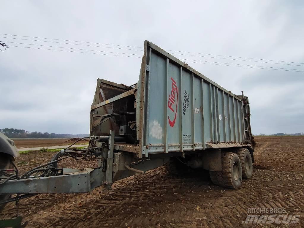 Fliegl ASW271 GIGANT Rozrzutnik obornika
