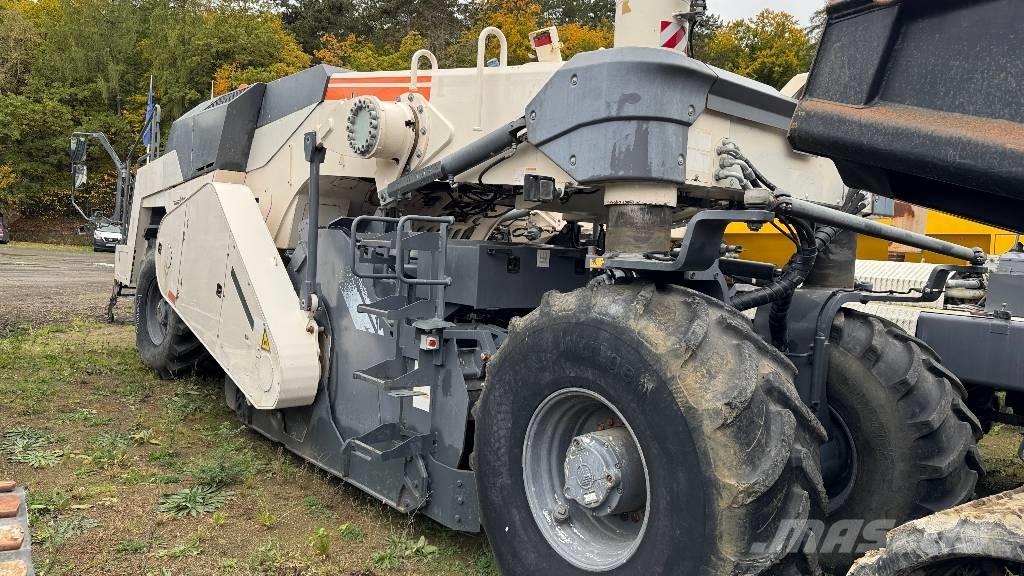 Wirtgen WR200i Recyklery do asfaltu