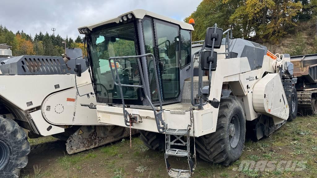 Wirtgen WR200i Recyklery do asfaltu