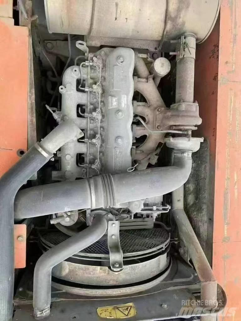 Hitachi ZX240 Koparki gąsienicowe