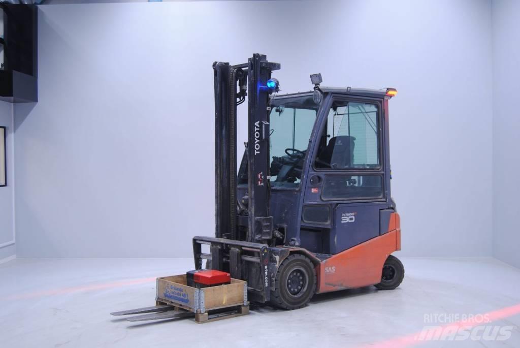Toyota 8FBMKT30 Wózki elektryczne